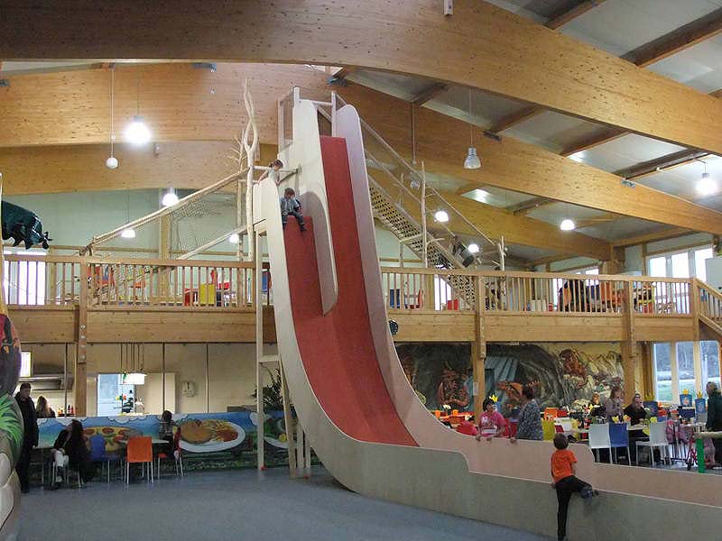 berolinokinderspieleland-hallenbau3.jpg