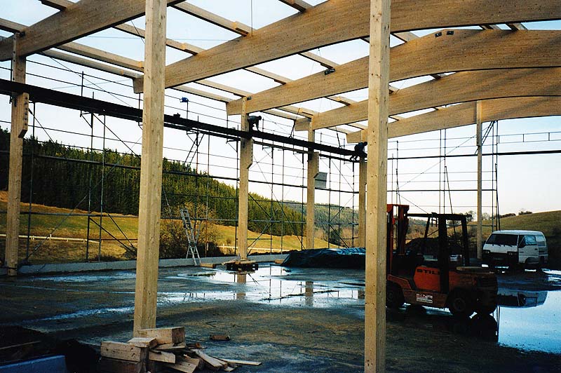 hallenbau3.jpg
